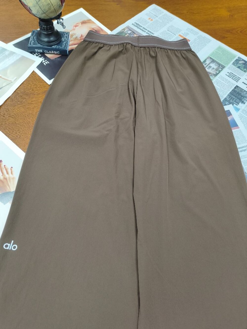 ALO Yoga Espresso/Coffee Brown Regular 30" Inseam Pants NWT✨💞 - Picture 4 of 7